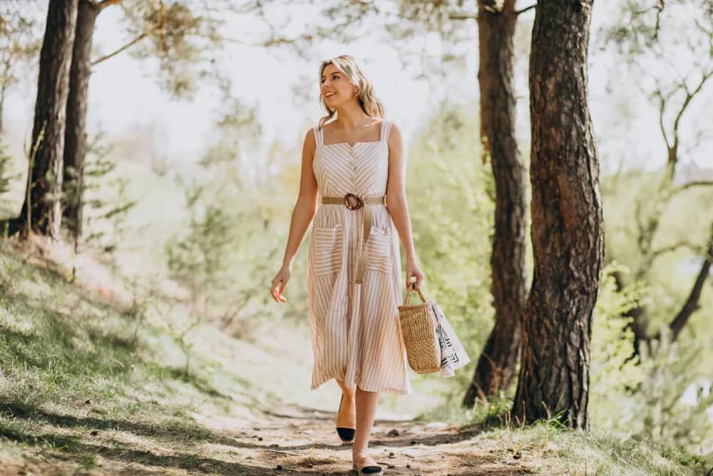 Idealne buty do sukni boho: modne stylizacje, które zachwycą Idealne buty do sukni boho: modne stylizacje, które zachwycą