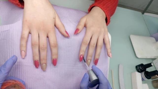 Kurs stylizacji paznokci od podstaw: Profesjonalne techniki bez porażek Kurs stylizacji paznokci od podstaw: Profesjonalne techniki bez porażek