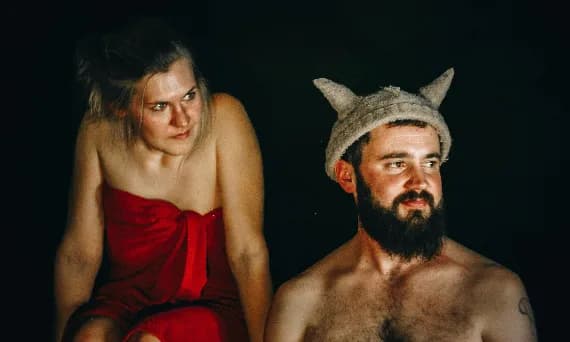 Czapki na saunę: 5 kluczowych korzyści dla zdrowia i urody Czapki na saunę: 5 kluczowych korzyści dla zdrowia i urody